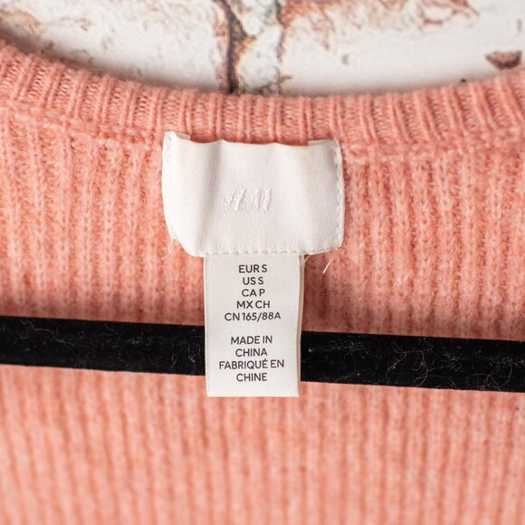 H&M Women’s Small Pink Ribbed Knit Scoop Neck Sweater - Picture 3 of 6